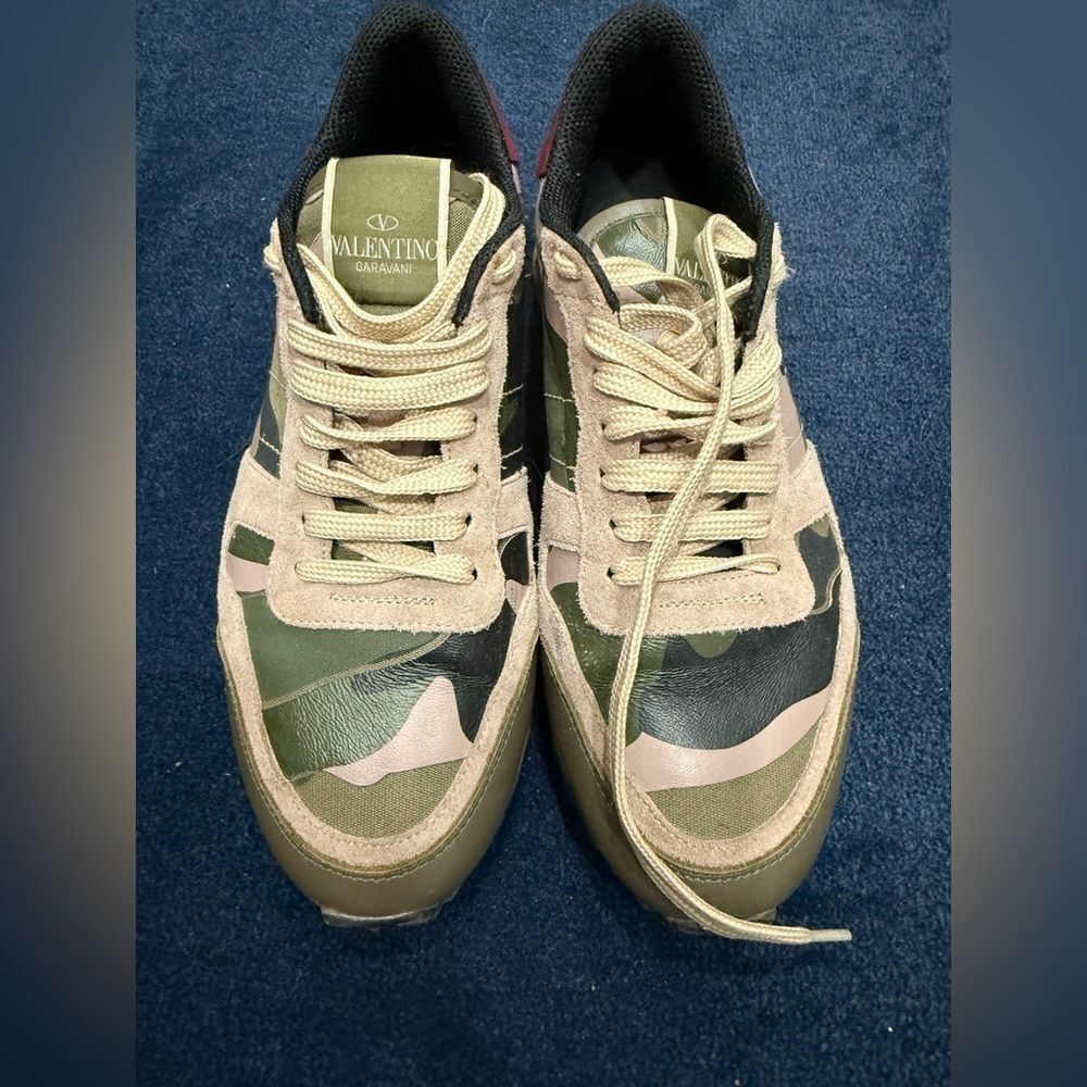 VALENTINO GARAVANI 
Fabric Suede Camouflage Womens Rockrunner Sneakers